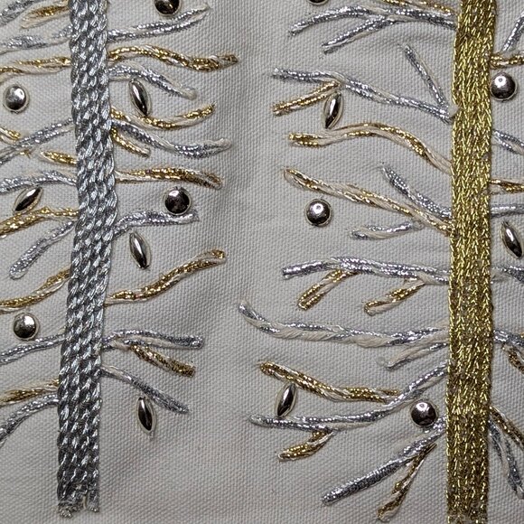 Cushion Cover Stylish Beaded White Cushion covers 17.8 x 18.4" - Picture 5 of 5